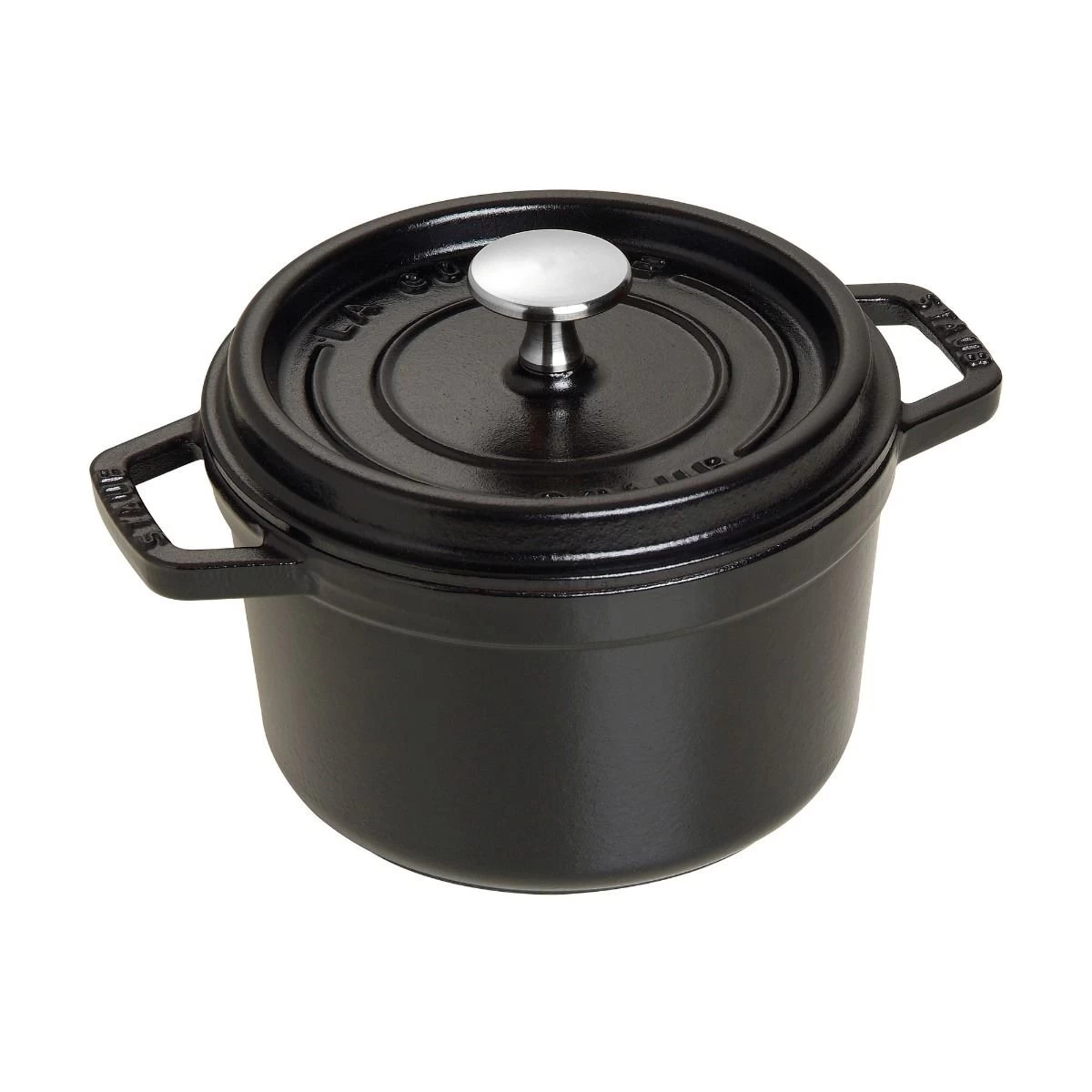 Staub 1.25 Qt. Round Cocotte/Dutch Oven | Matte Black 3 Staub 1.25 Qt. Round Cocotte/Dutch Oven | Matte Black