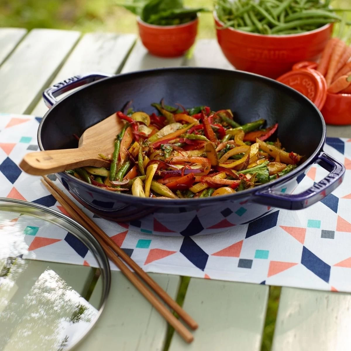 Staub 4.5 Qt. Perfect Frying Pan | Dark Blue 5 Staub 4.5 Qt. Perfect Frying Pan | Dark Blue - Image 3
