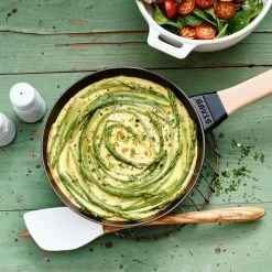 Staub 8" Fry Pan With Wooden Handle | Matte Black 11 Staub 8" Fry Pan With Wooden Handle | Matte Black -Staub Shop 14288 rgb 300dpi