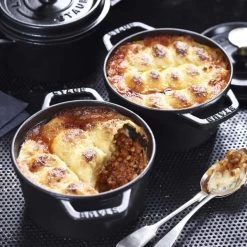 Staub 1.25 Qt. Round Cocotte/Dutch Oven | Graphite Grey -Staub Shop 40509 476 2 1