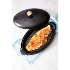 Baking Dish Staub Fish Pan With Lid Oval 31 Cm, Black 40509-400-0 -Staub Shop staub fish pan with lid oval 31 cm black 40509 400 0 2